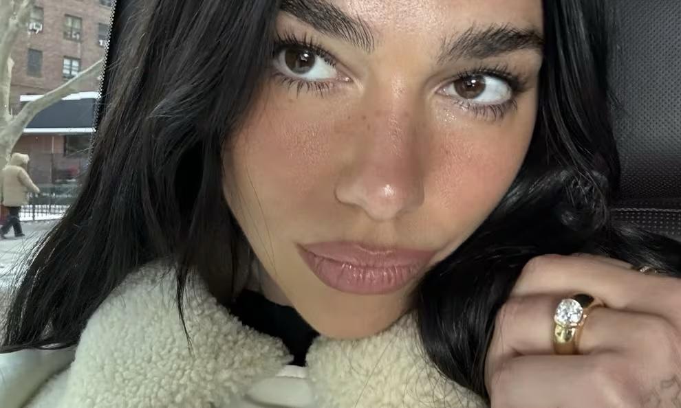 Dua Lipa Shows off Chunky Engagement Ring: Here’s Everything We Know