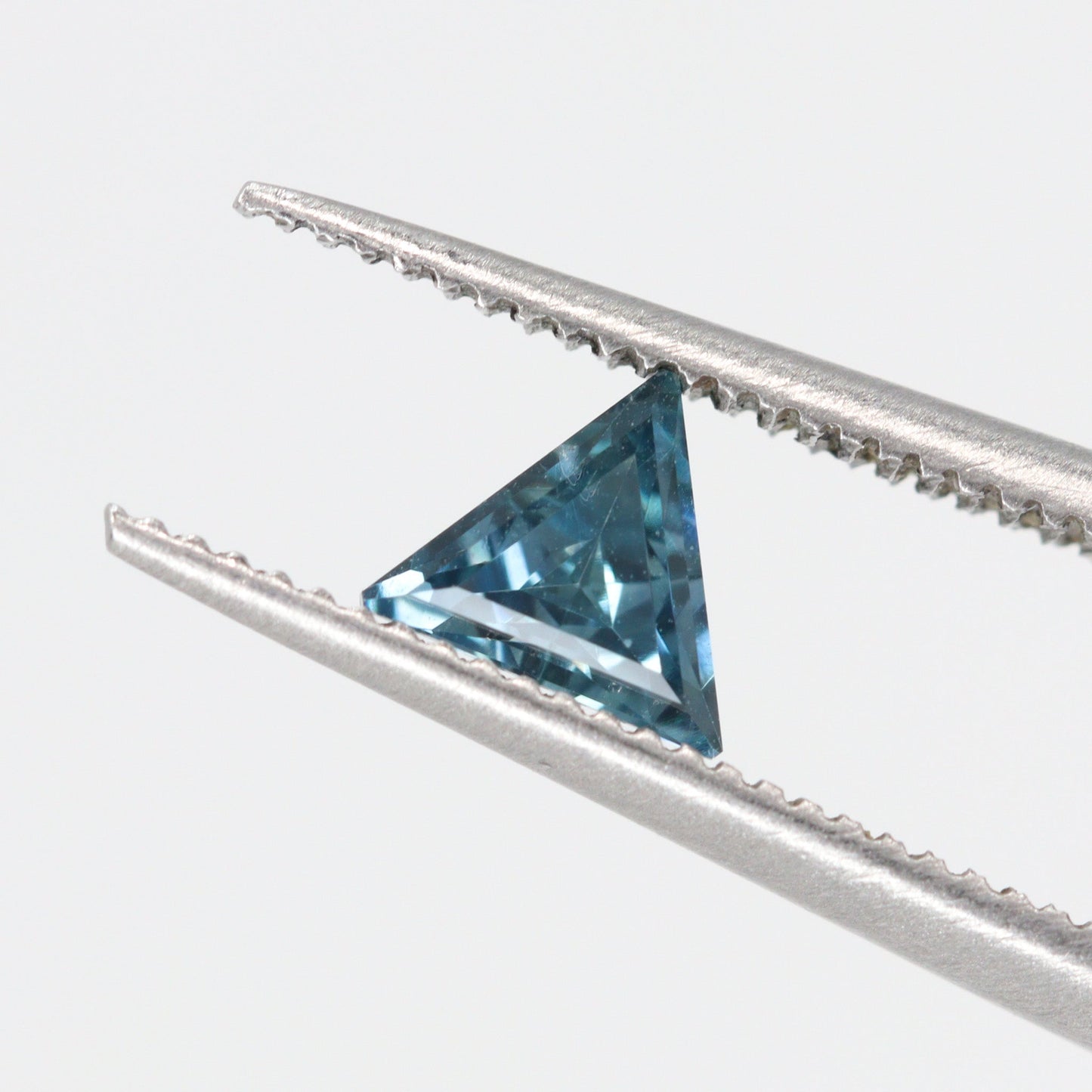 Loose Montana sapphire for engagement ring